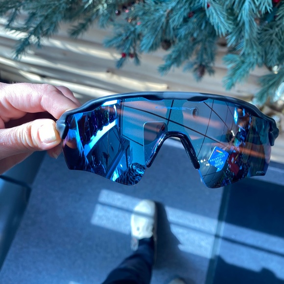 Oakley sunglasses M2 FRAME XL Matt Black Prizm Black Polarized New - Picture 2 of 10